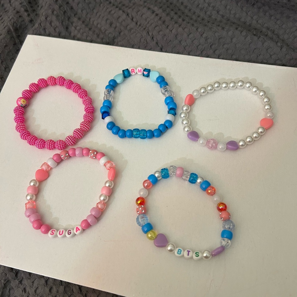 Bracelets - Picture 7 of 7
